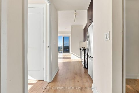 Photo 9 at 2111 - 18 Graydon Hall Drive, Donalda, Toronto