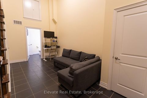 Photo 32 at 1 - 1 Hargrave Lane, York Mills, Toronto