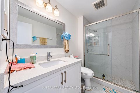 Photo 32 at 63 La Peer Boulevard, L'Amoreaux, Toronto