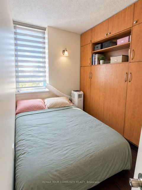 Photo 4 at 619 - 2737 Keele Street, CFB, Toronto