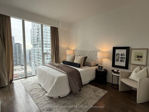 Photo 13 at 3303 - 126 Simcoe Street, Waterfront Communities C1, Toronto