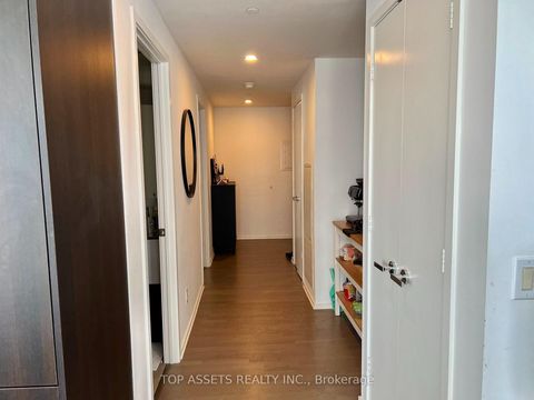 Photo 6 at 4409 - 1 Bloor Street E, Yonge Corridor, Toronto