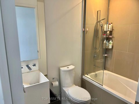 Photo 7 at 4409 - 1 Bloor Street E, Yonge Corridor, Toronto