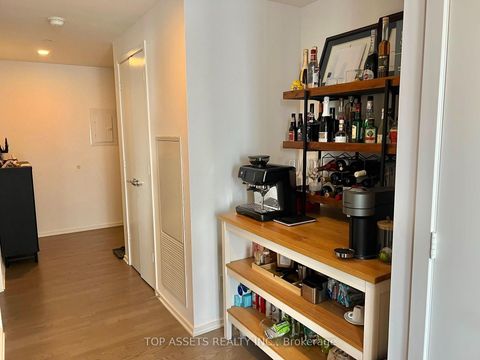Photo 14 at 4409 - 1 Bloor Street E, Yonge Corridor, Toronto