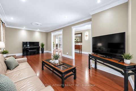 Photo 3 at 38 Wilmar Road, City Centre West, Toronto