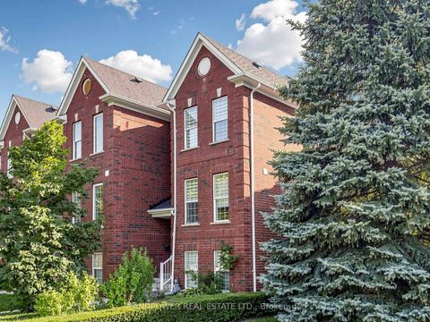 Photo 5 at 821 Sandhurst Circle, Agincourt North, Toronto