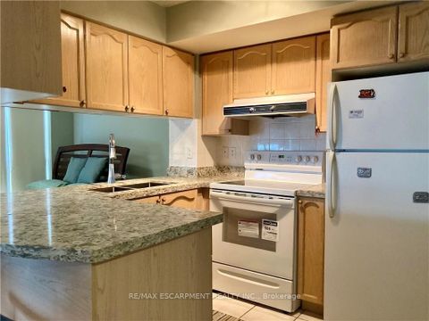 Photo 1 at 2304 - 909 Bay Street, Bay Street Corridor, Toronto