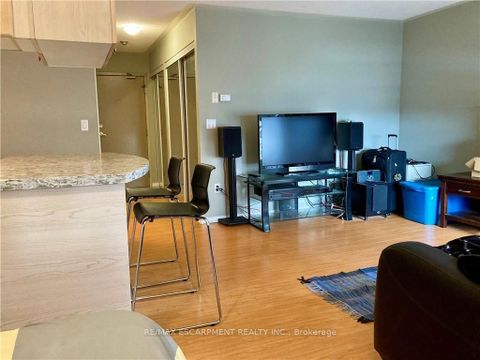 Photo 9 at 2304 - 909 Bay Street, Bay Street Corridor, Toronto