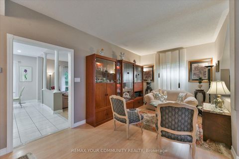 Photo 4 at 153 Estate Garden Drive, Oak Ridges, Richmond Hill