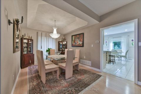Photo 6 at 153 Estate Garden Drive, Oak Ridges, Richmond Hill