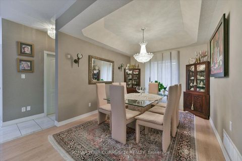 Photo 8 at 153 Estate Garden Drive, Oak Ridges, Richmond Hill