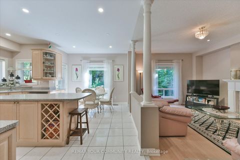 Photo 9 at 153 Estate Garden Drive, Oak Ridges, Richmond Hill