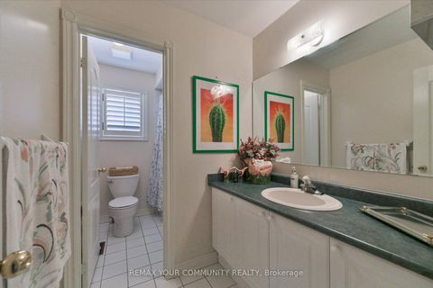 Photo 29 at 153 Estate Garden Drive, Oak Ridges, Richmond Hill