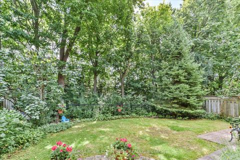 Photo 33 at 153 Estate Garden Drive, Oak Ridges, Richmond Hill