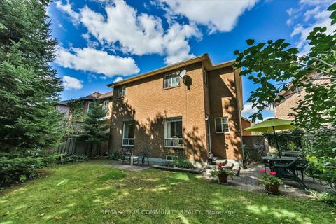 Photo 35 at 153 Estate Garden Drive, Oak Ridges, Richmond Hill