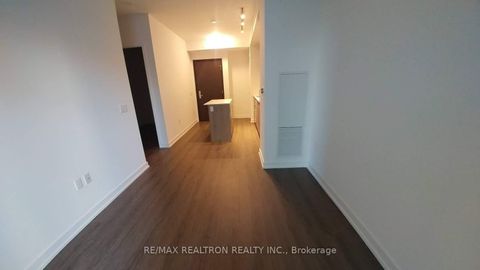 Photo 3 at 1207 - 1 Yorkville Avenue, Annex, Toronto