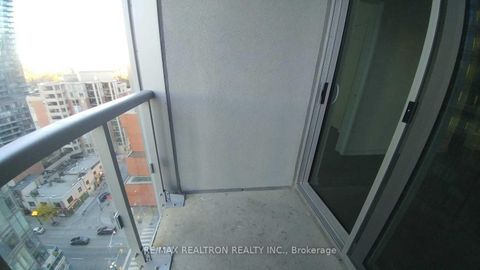 Photo 7 at 1207 - 1 Yorkville Avenue, Annex, Toronto