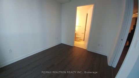 Photo 11 at 1207 - 1 Yorkville Avenue, Annex, Toronto