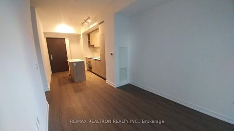 Photo 12 at 1207 - 1 Yorkville Avenue, Annex, Toronto
