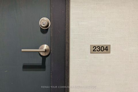 Photo 4 at 2304 - 105 The Queensway Avenue, Swansea, Toronto