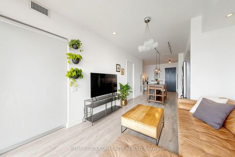 Photo 10 at 2304 - 105 The Queensway Avenue, Swansea, Toronto