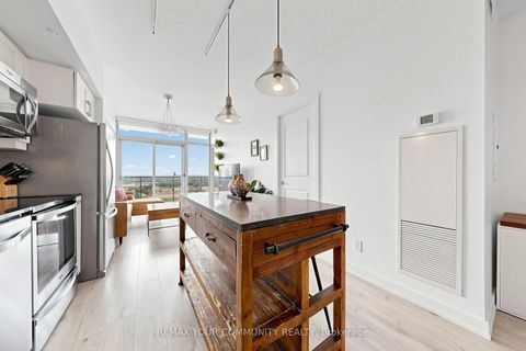 Photo 11 at 2304 - 105 The Queensway Avenue, Swansea, Toronto