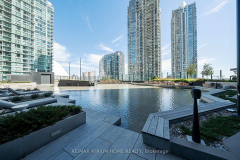 Photo 1 at 4510 - 3 Concord Cityplace Way, Waterfront Communities C1, Toronto