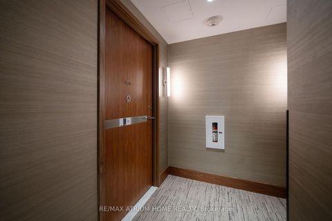 Photo 3 at 4510 - 3 Concord Cityplace Way, Waterfront Communities C1, Toronto
