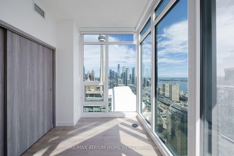 Photo 5 at 4510 - 3 Concord Cityplace Way, Waterfront Communities C1, Toronto