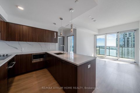 Photo 10 at 4510 - 3 Concord Cityplace Way, Waterfront Communities C1, Toronto
