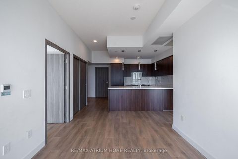 Photo 13 at 4510 - 3 Concord Cityplace Way, Waterfront Communities C1, Toronto