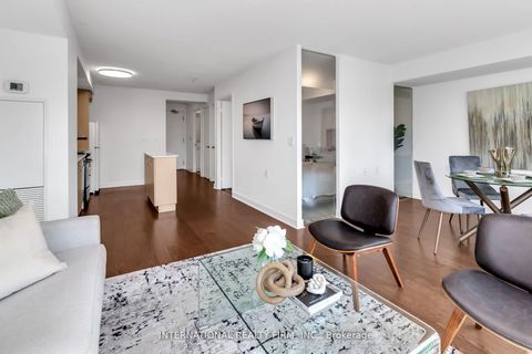 Photo 5 at 809 - 320 Richmond Street E, Moss Park, Toronto