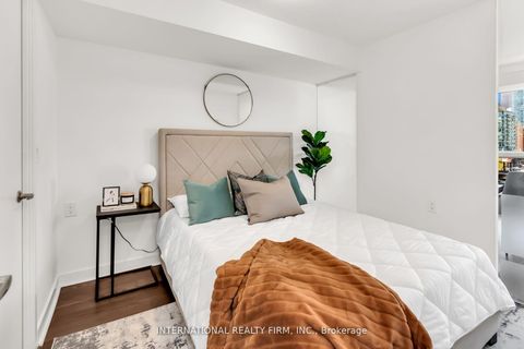 Photo 18 at 809 - 320 Richmond Street E, Moss Park, Toronto