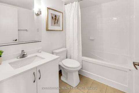 Photo 21 at 809 - 320 Richmond Street E, Moss Park, Toronto