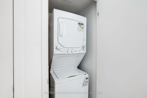 Photo 22 at 809 - 320 Richmond Street E, Moss Park, Toronto
