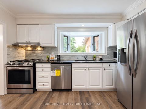 Photo 10 at 48 Bellbury Crescent, Don Valley Village, Toronto