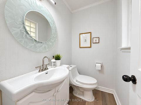 Photo 18 at 48 Bellbury Crescent, Don Valley Village, Toronto
