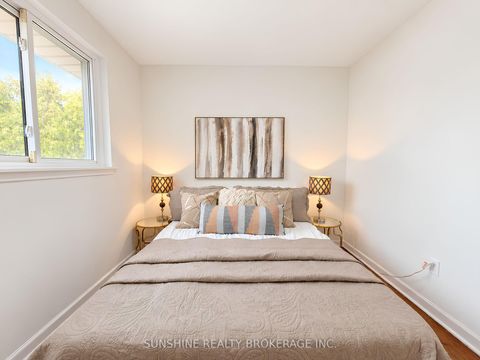 Photo 38 at 48 Bellbury Crescent, Don Valley Village, Toronto