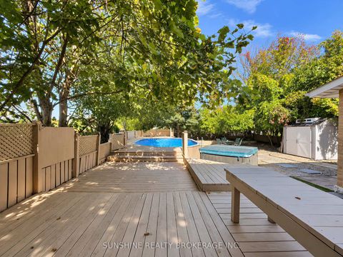 Photo 47 at 48 Bellbury Crescent, Don Valley Village, Toronto