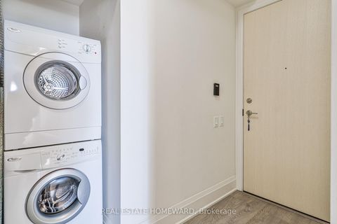 Photo 4 at 3102 - 30 Roehampton Avenue, Mount Pleasant West, Toronto