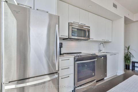 Photo 12 at 3102 - 30 Roehampton Avenue, Mount Pleasant West, Toronto
