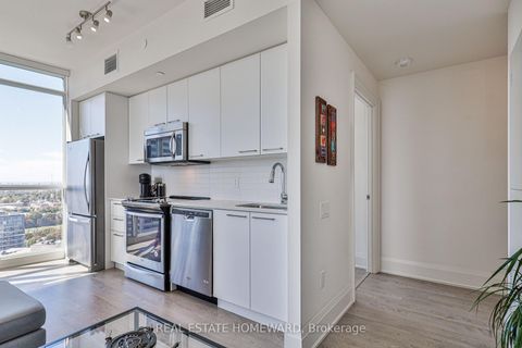 Photo 15 at 3102 - 30 Roehampton Avenue, Mount Pleasant West, Toronto