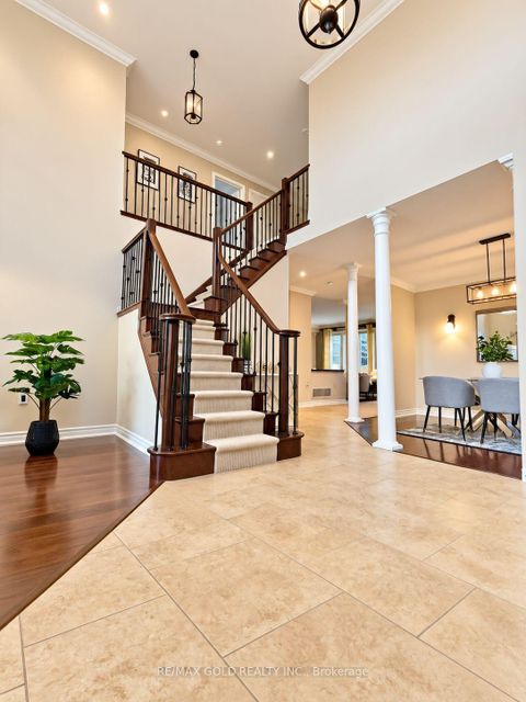 Photo 5 at 3 Prince William Way, Shore, Barrie
