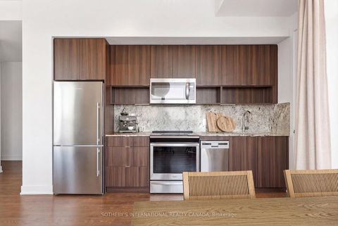 Photo 3 at PH 22 - 9 Mabelle Avenue, City Centre West, Toronto