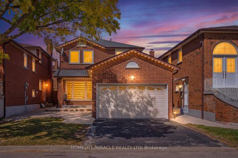 Photo 0 at 8 Loire Court, Clairville, Toronto