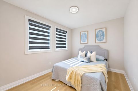 Photo 28 at 8 Loire Court, Clairville, Toronto
