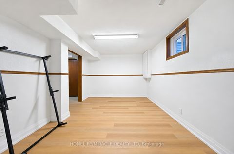 Photo 43 at 8 Loire Court, Clairville, Toronto