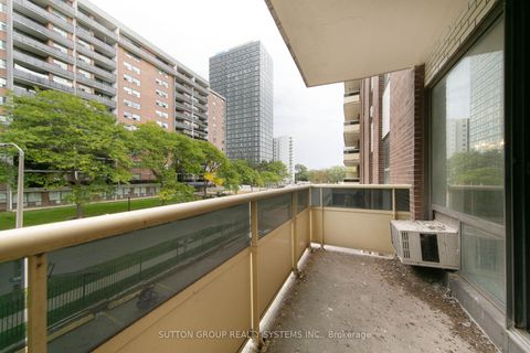Photo 10 at 209 - 921 Midland Avenue, Eglinton East, Toronto