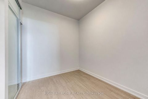 Photo 17 at 619 - 286 Main Street, Danforth, Toronto