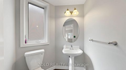 Photo 11 at 19 Waldron Crescent, Oak Ridges, Richmond Hill